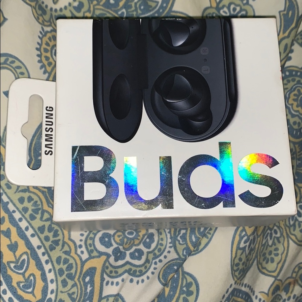 Samsung Galaxy earbuds NEW